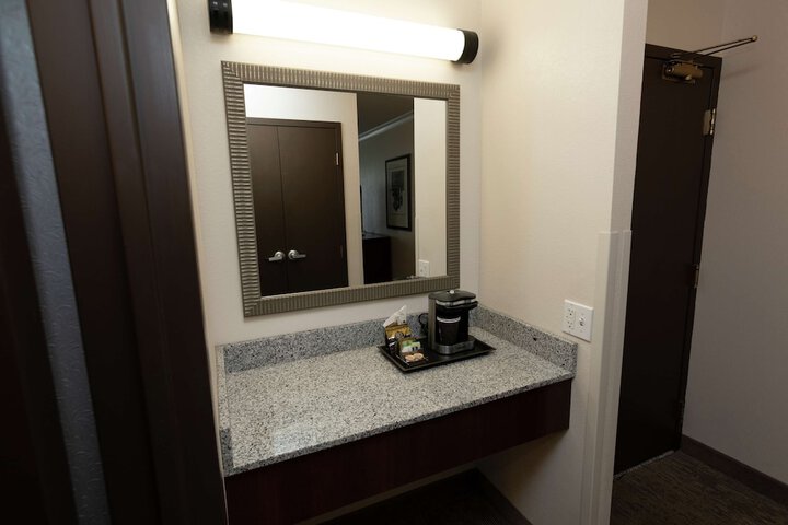 Room 29 of 63
