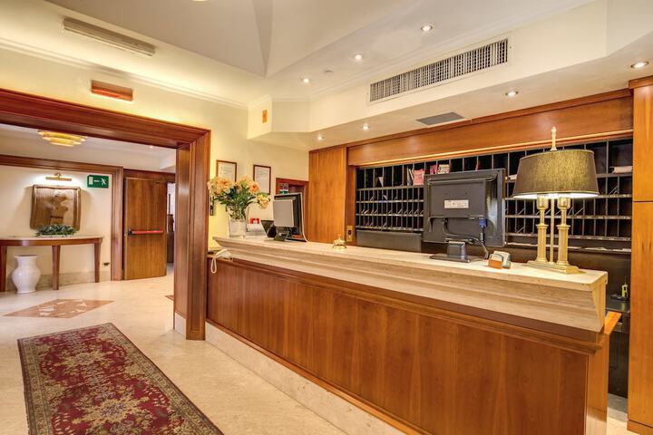 Guest Lobby