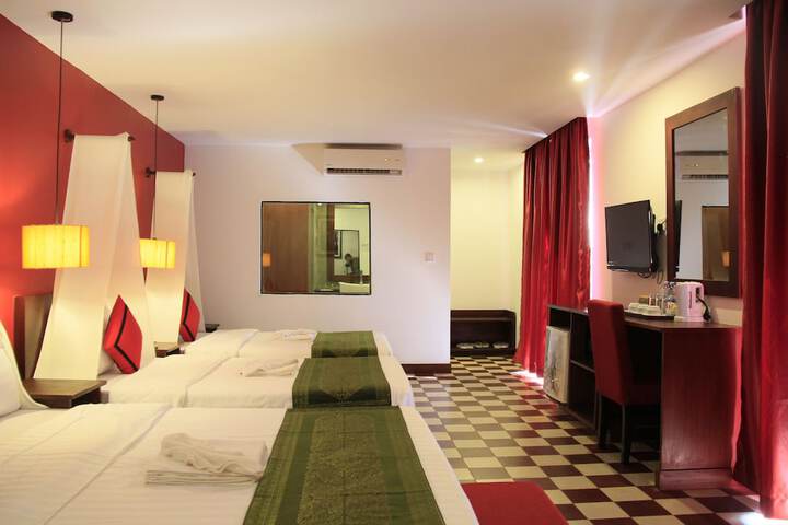 Room 12 of 97