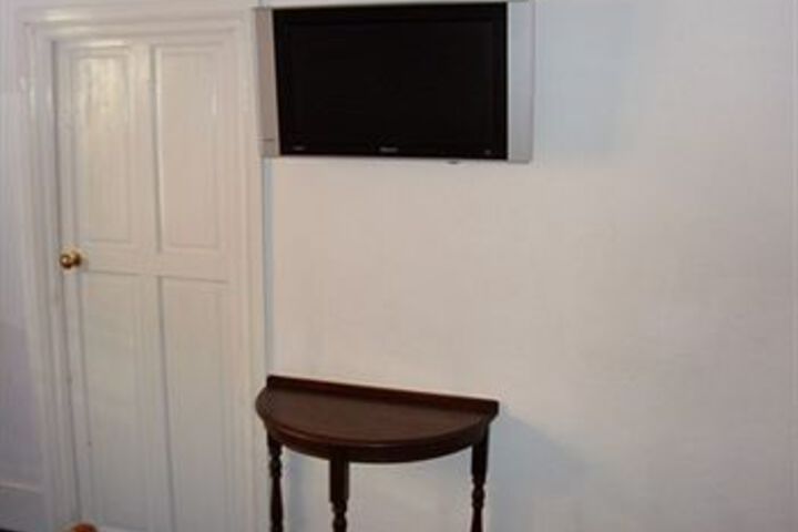 Room 12 of 12