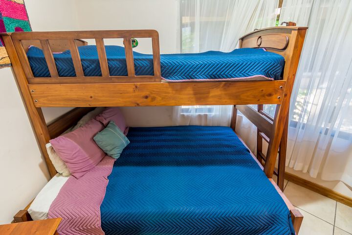 Room 12 of 74