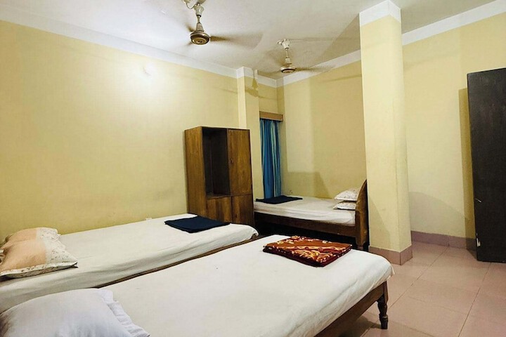 Room 8 of 37