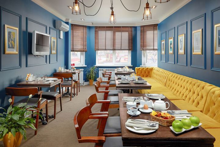 Dining Photos