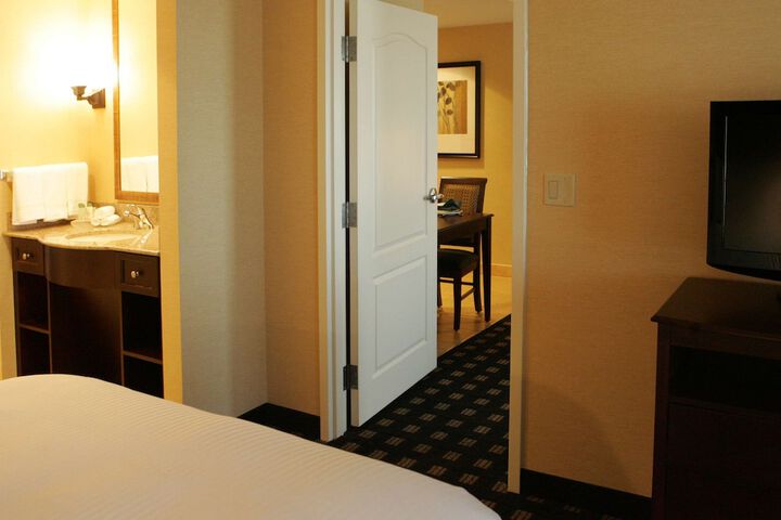 Room 14 of 90