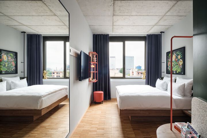 Room 14 of 47