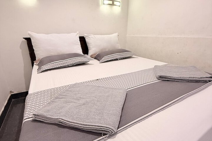 Room 15 of 29
