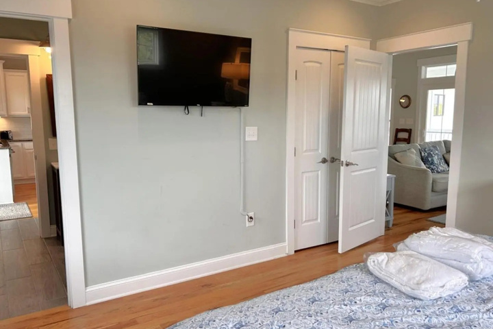 Room 3 of 17