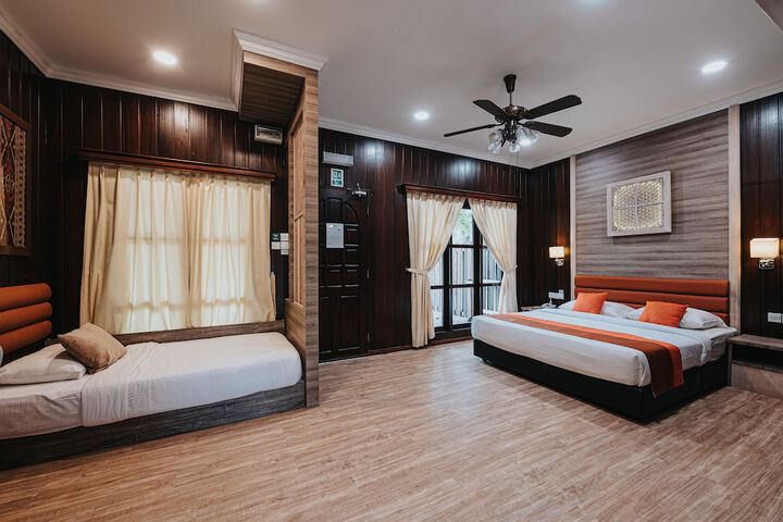 Room 14 of 414
