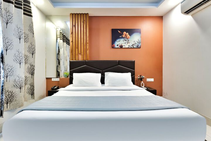 Room 37 of 74