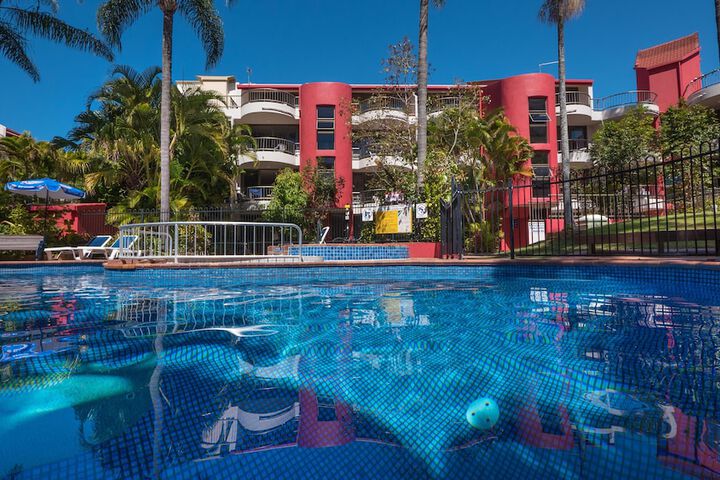 Pool Hotel