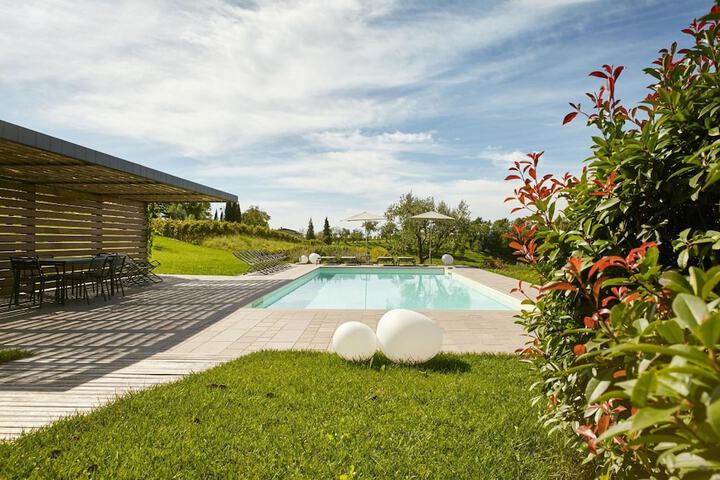 Pool Hotel