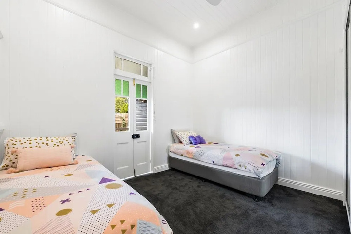 Room 5 of 20