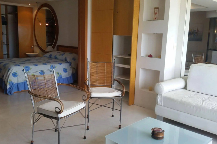 Room 2 of 23
