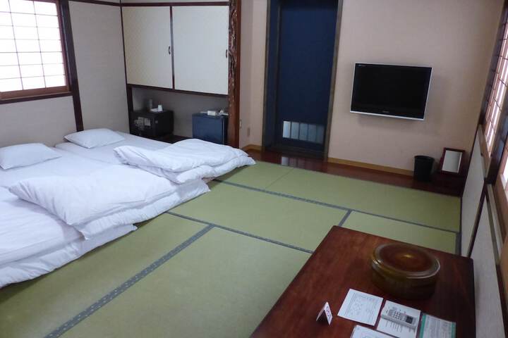 Room 19 of 69