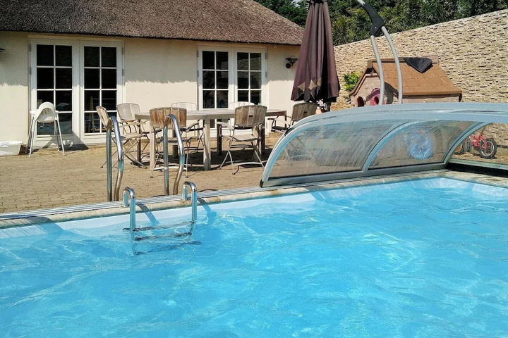 Pool 13 of 17