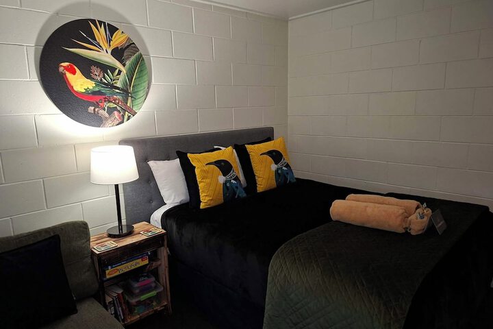 Room 22 of 103