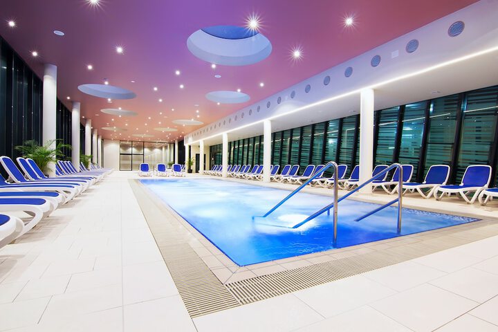 Pool 55 of 165