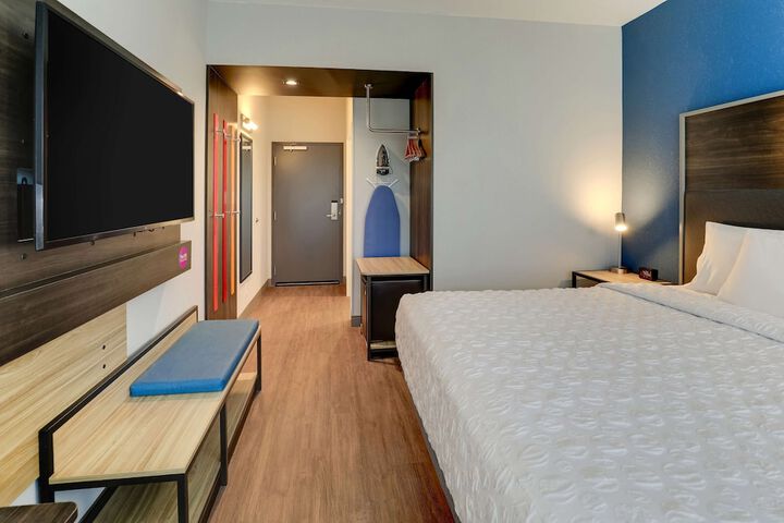 1 King Bed with Walk in Shower (12 of 13)