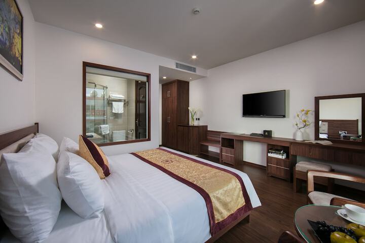 Room 25 of 53