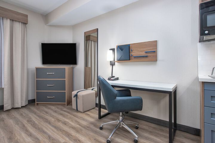 Room 11 of 78