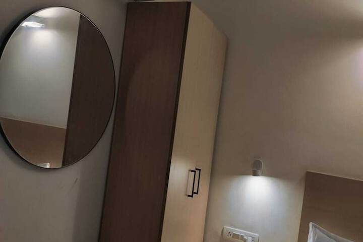 Hotel 12 of 12