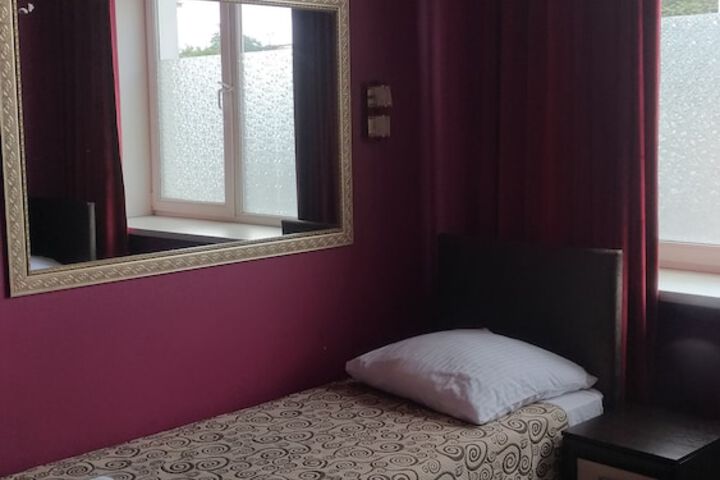 Room 46 of 99