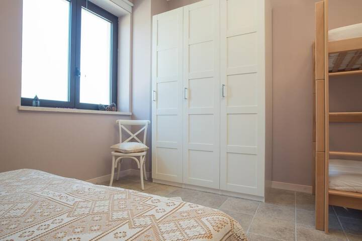 Room 16 of 51