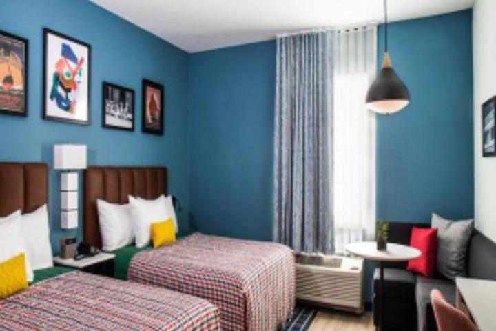 Room 21 of 72