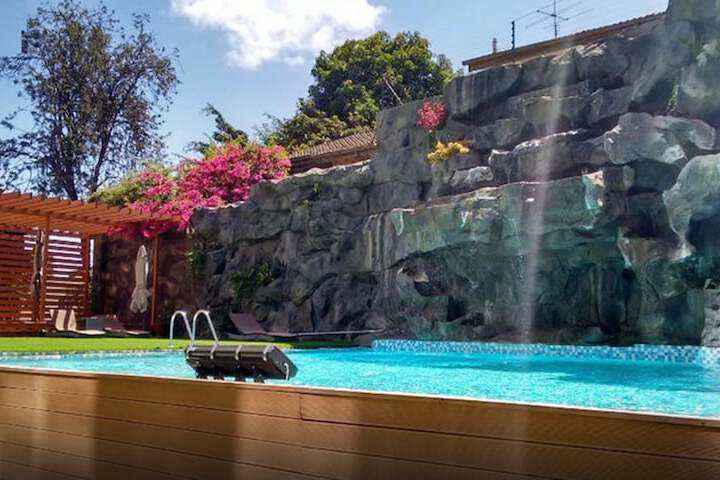Pool 116 of 149