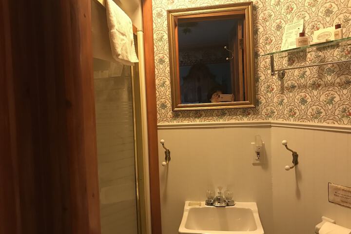 Room 20 of 43
