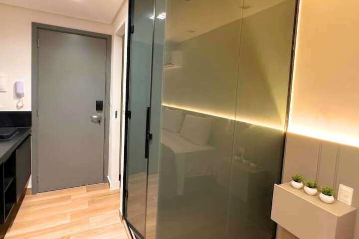 Room 7 of 24