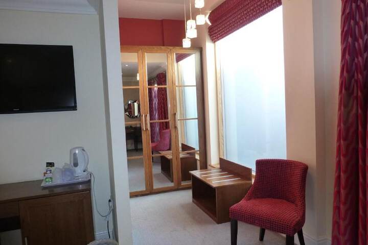Room 38 of 73