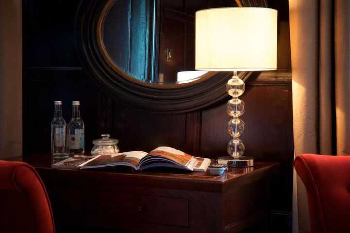 Room 13 of 43