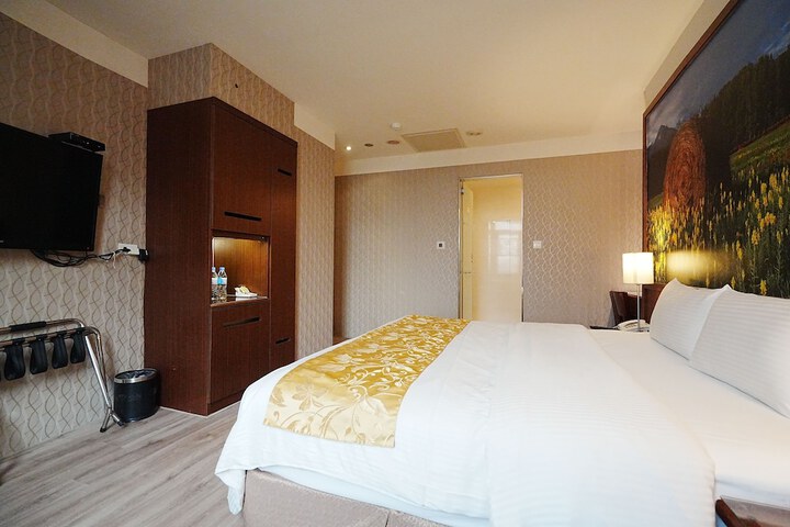 Room 13 of 61