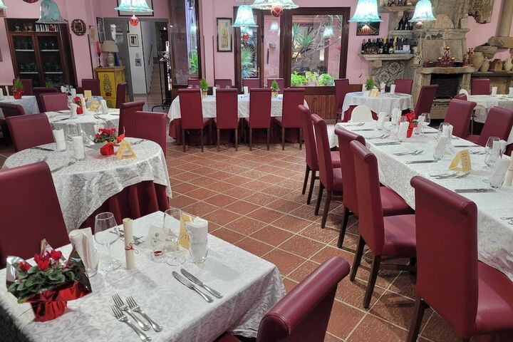 Dining 43 of 67