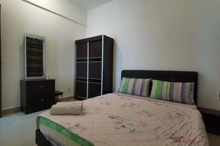 Room 4 of 22