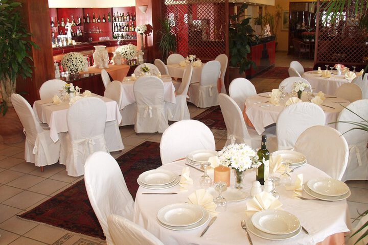 Dining Photos