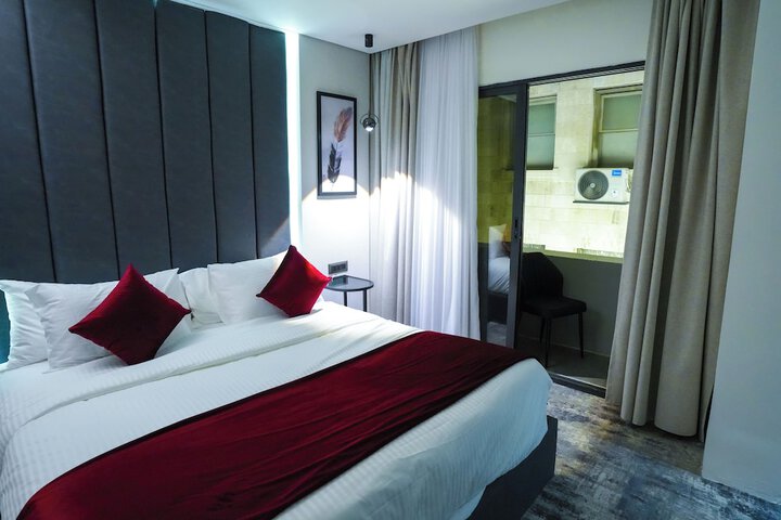 Room 2 of 12