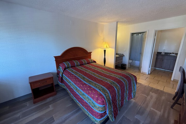 Room 19 of 41