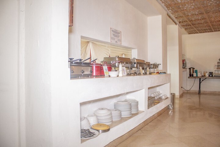 Dining 74 of 79