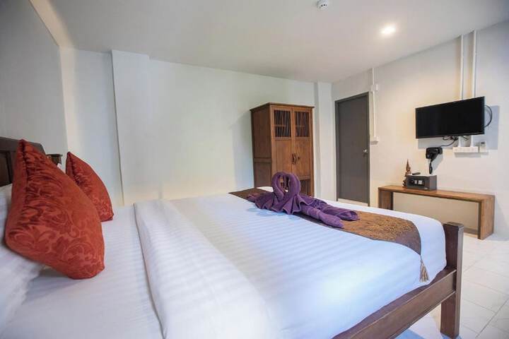 Room 16 of 115