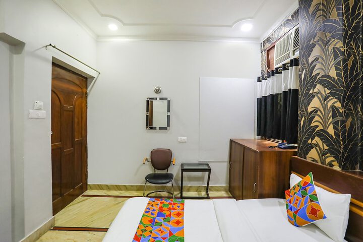 Room 32 of 41