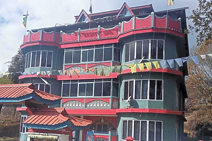 Enchanting Trikhal Hotel Tawang