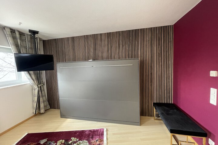 Room 10 of 19