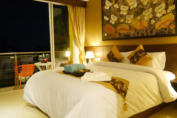 Room 5 of 38