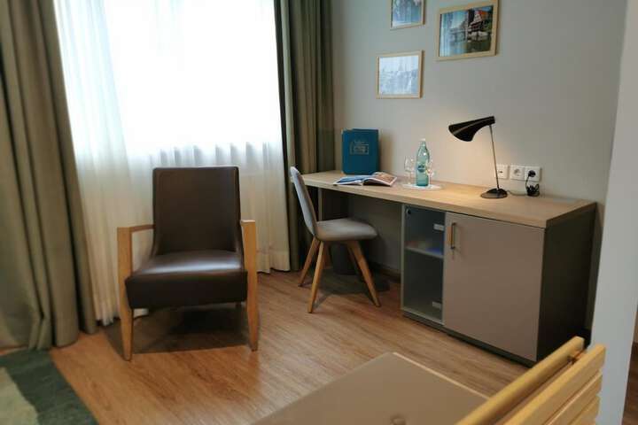 Room 21 of 42