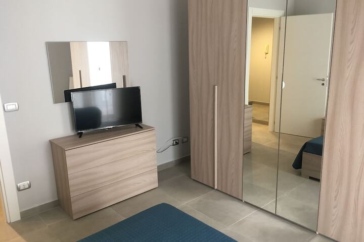 Room 48 of 63
