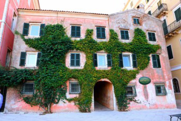 Hotel 8 of 14