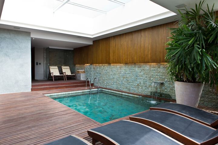 Pool 63 of 81