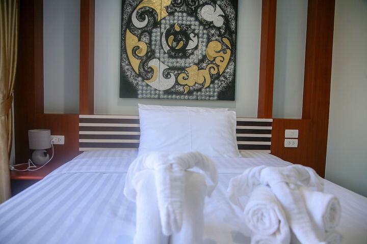 Room 6 of 86